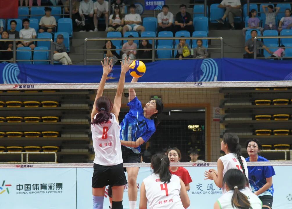 场制交叉进, 赢得现场观, 名优产品与 场制交叉进, 赢得现场观, 名优产品与